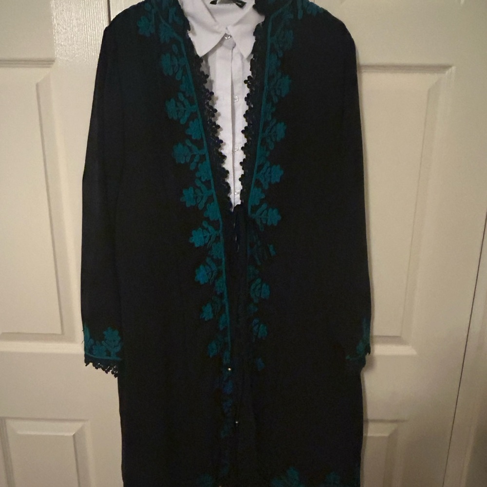 Elegant Black and Teal Embroidered duster.  Tie front closure